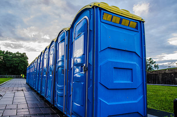 Best Temporary restroom rental  in North Zanesville, OH